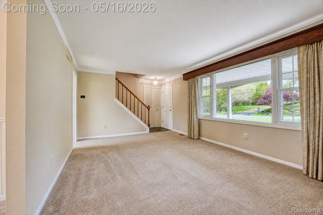 6295 Vernmoor Drive, Troy, MI 48098