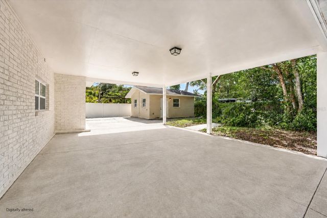 820 W WOODLAWN AVENUE, Tampa, FL 33603