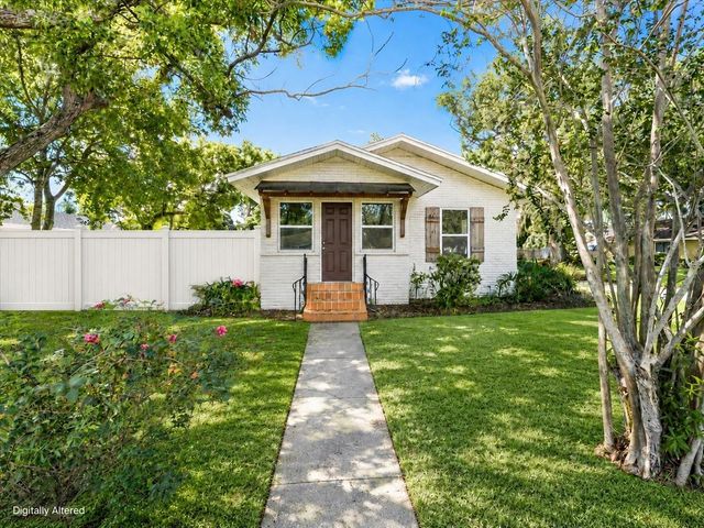 820 W WOODLAWN AVENUE, Tampa, FL 33603