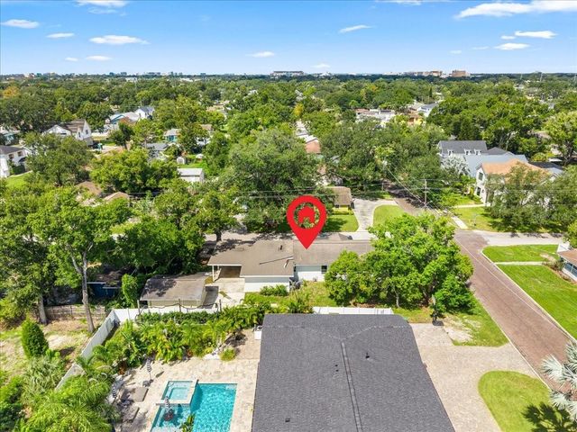 820 W WOODLAWN AVENUE, Tampa, FL 33603