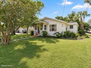 820 W WOODLAWN AVENUE, Tampa, FL 33603