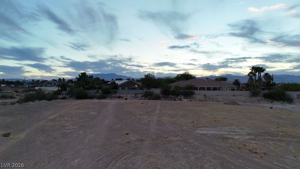 Lindell, Las Vegas, NV 89118 — photo 4