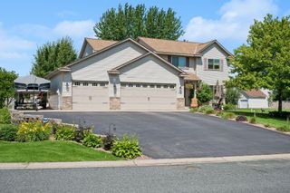 21071 Hyacinth Avenue, Lakeville, MN 55044