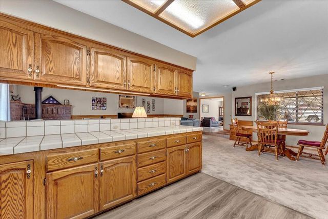 2860 Panorama Drive, Redding, CA 96003