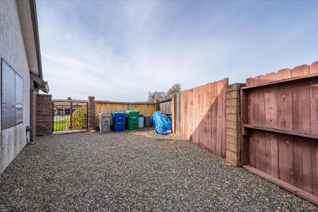 2860 Panorama Drive, Redding, CA 96003