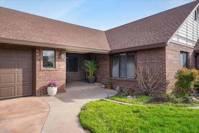 2860 Panorama Drive, Redding, CA 96003