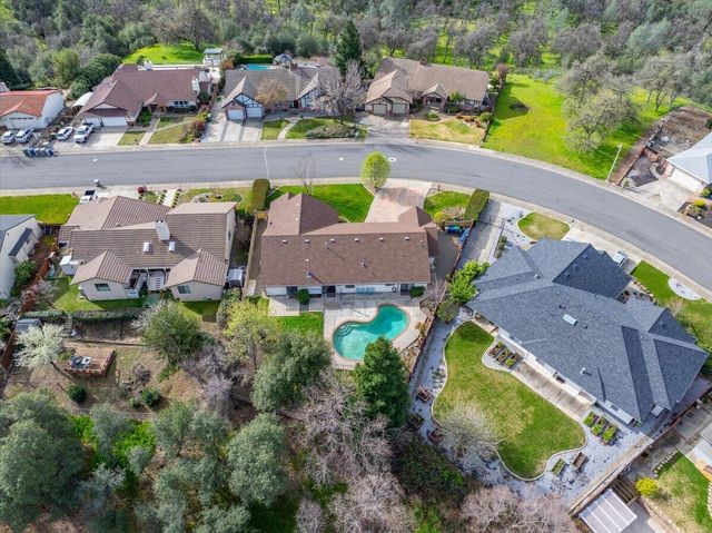 2860 Panorama Drive, Redding, CA 96003