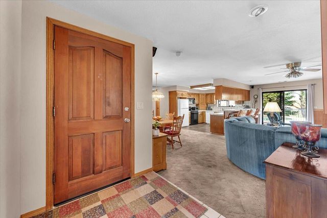 2860 Panorama Drive, Redding, CA 96003