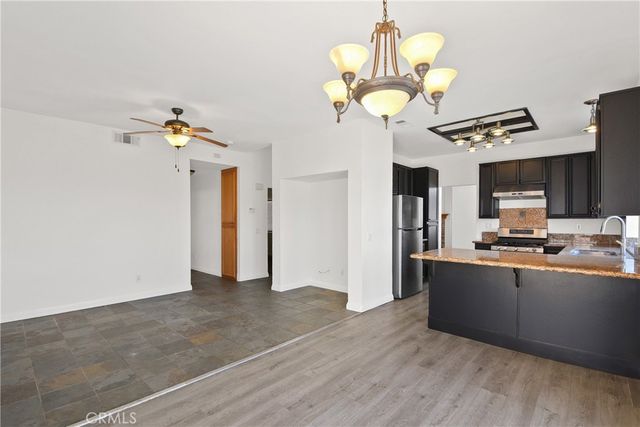 1253 Taft Lane, Corona, CA 92881