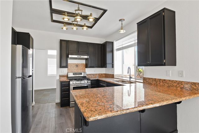 1253 Taft Lane, Corona, CA 92881