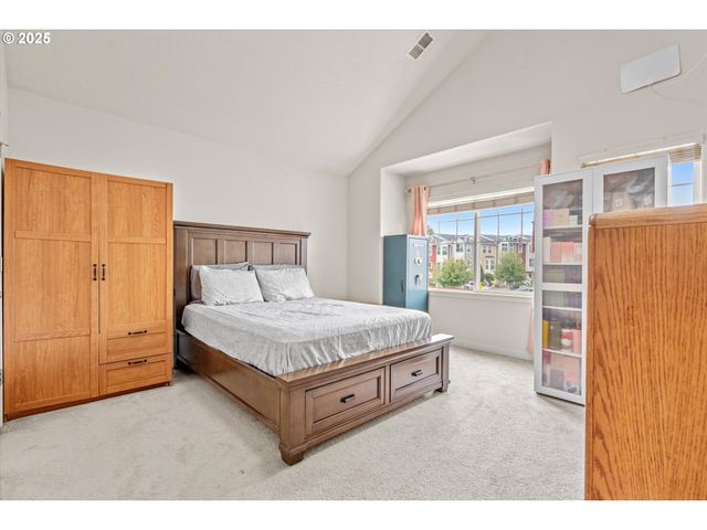 2590 Nw 2ND Ter, Gresham, OR 97030