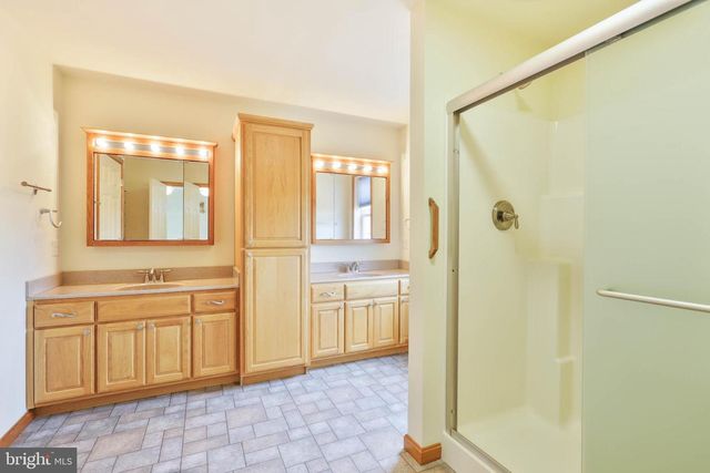 11230 THORNWOOD ROAD RD, Shippensburg, PA 17257