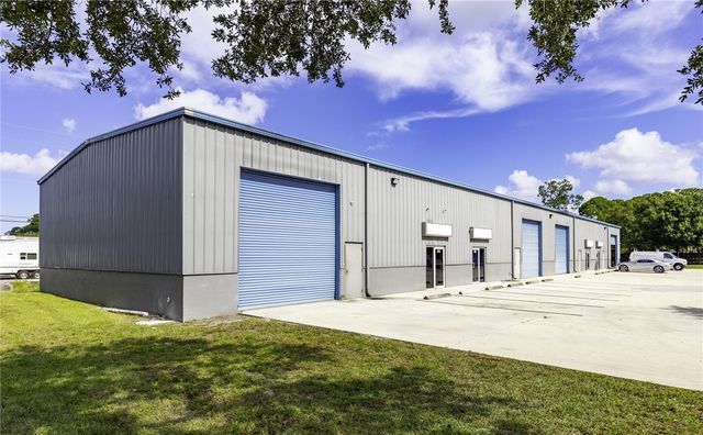 815 33rd Court SW, Vero Beach, FL 32968