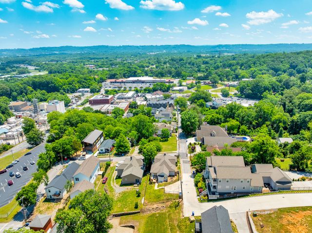 1721 W 39th Street, Chattanooga, TN 37409