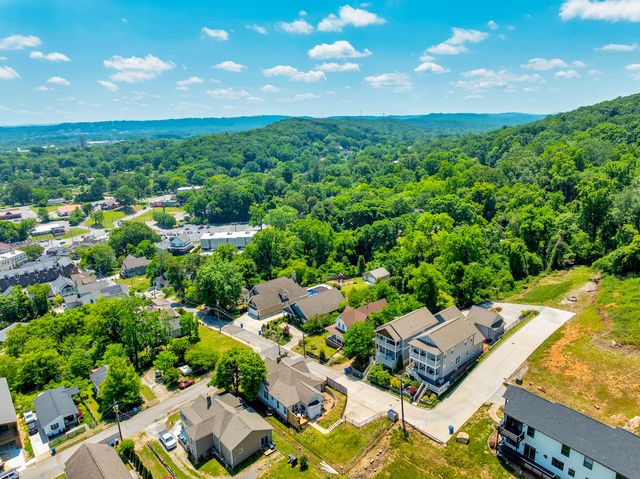 1721 W 39th Street, Chattanooga, TN 37409