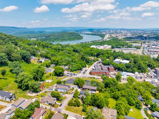 1721 W 39th Street, Chattanooga, TN 37409