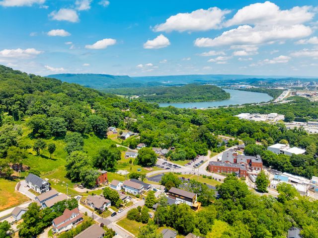 1721 W 39th Street, Chattanooga, TN 37409