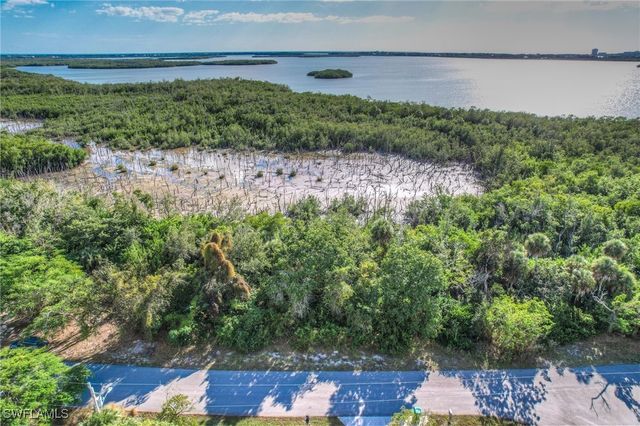 2041 Sheffield AVE, Marco Island, FL 34145