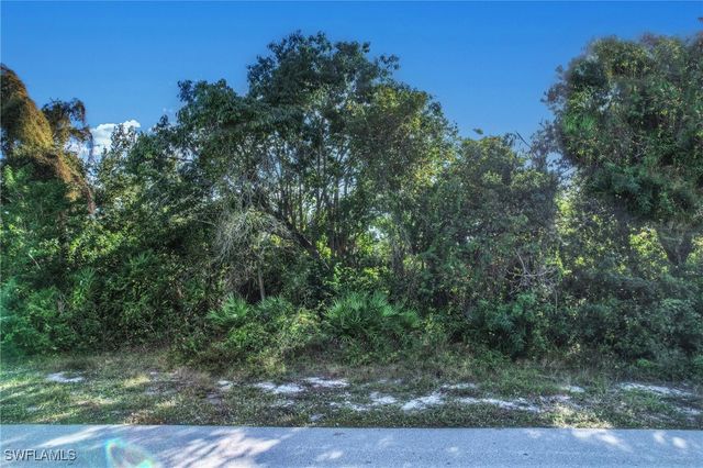 2041 Sheffield AVE, Marco Island, FL 34145