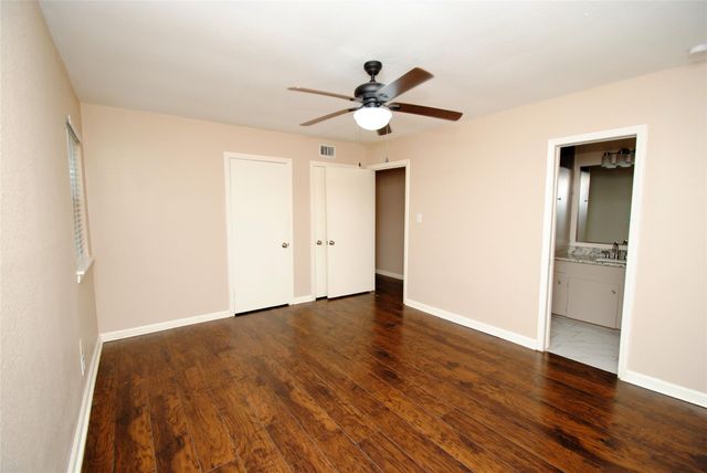 10034 Cedardale Drive, Houston, TX 77055