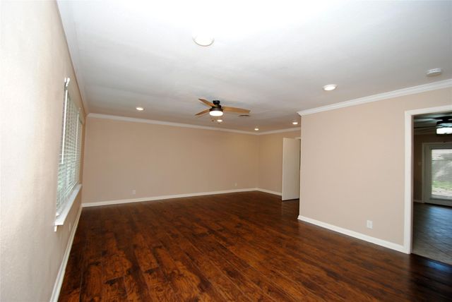 10034 Cedardale Drive, Houston, TX 77055