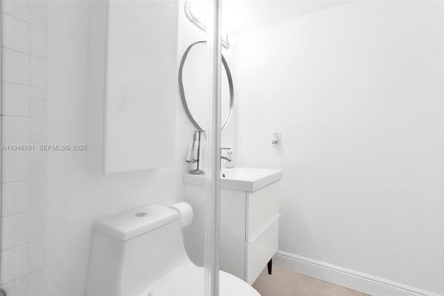 2941 N Nob Hill Rd 208, Sunrise, FL 33322