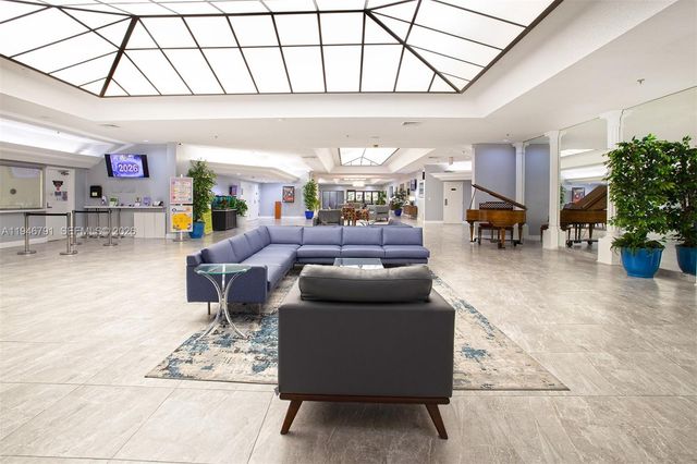 2941 N Nob Hill Rd 208, Sunrise, FL 33322