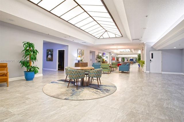 2941 N Nob Hill Rd 208, Sunrise, FL 33322