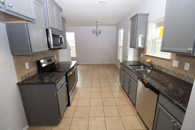 2305 Vernice DR, Copperas Cove, TX 76522