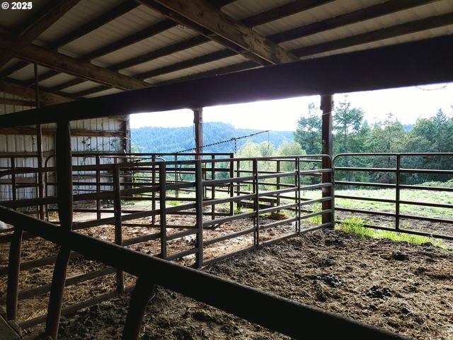 19105 Sw Rock Creek Rd, Sheridan, OR 97378