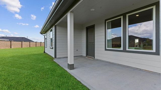 3026 Holland Lakes Drive, Fulshear, TX 77441