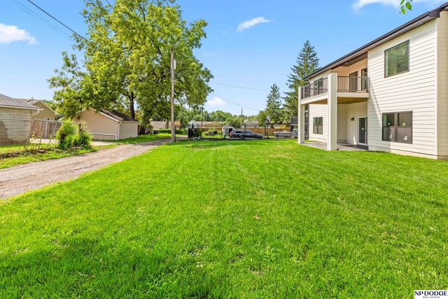 5841 S 48th Avenue, Omaha, NE 68117