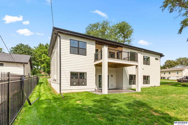 5841 S 48th Avenue, Omaha, NE 68117