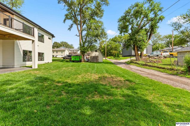 5841 S 48th Avenue, Omaha, NE 68117
