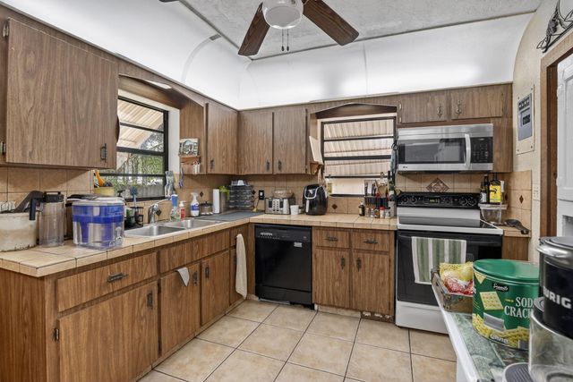 2619 Arthur St, Hollywood, FL 33020