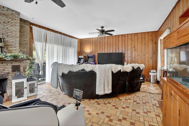 2619 Arthur St, Hollywood, FL 33020