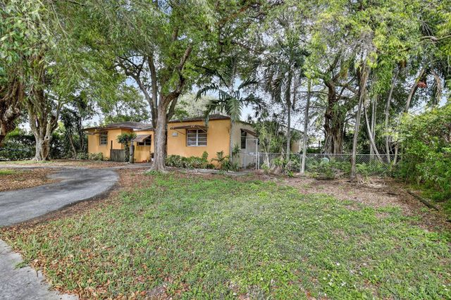 2619 Arthur St, Hollywood, FL 33020