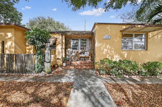 2619 Arthur St, Hollywood, FL 33020