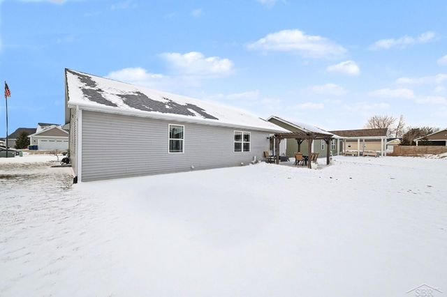 5840 Cotton Top Crest, Tittabawassee Twp, MI 48623