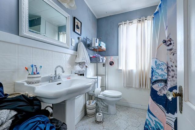 1401 E 5th Ave, Winfield, KS 67156