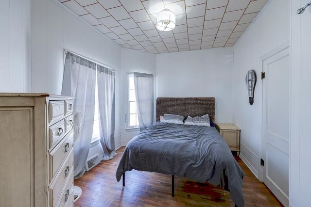 1401 E 5th Ave, Winfield, KS 67156