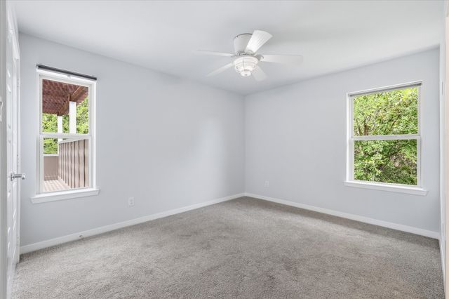 521 Diamond Point Drive, Oak Point, TX 75068