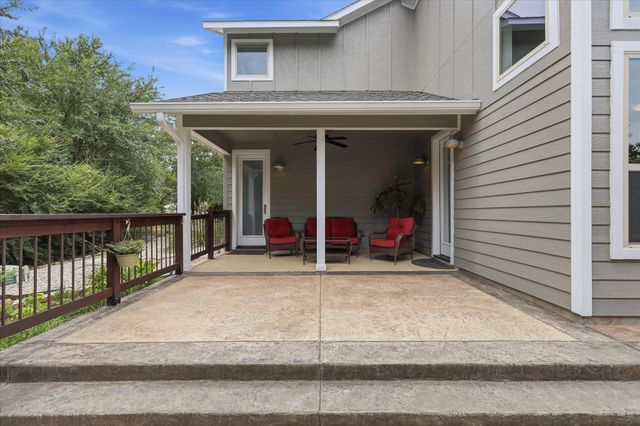 521 Diamond Point Drive, Oak Point, TX 75068