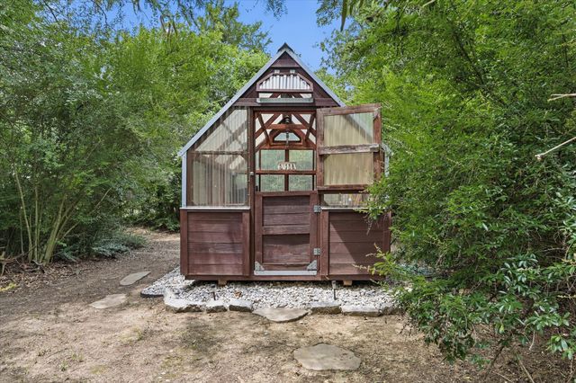521 Diamond Point Drive, Oak Point, TX 75068