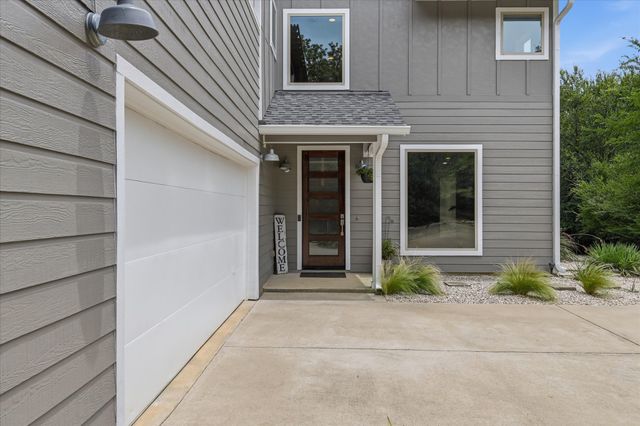 521 Diamond Point Drive, Oak Point, TX 75068