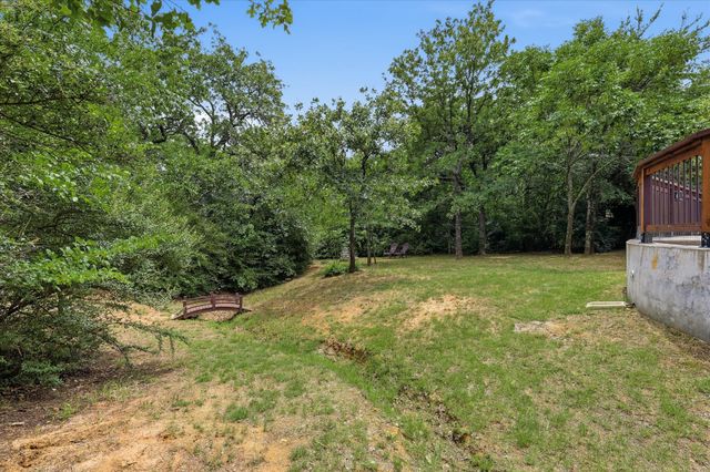 521 Diamond Point Drive, Oak Point, TX 75068