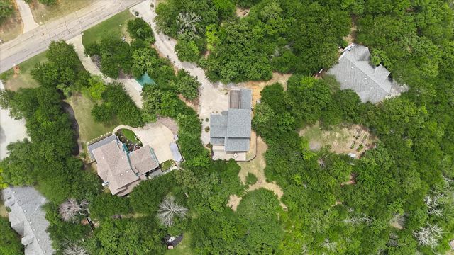 521 Diamond Point Drive, Oak Point, TX 75068