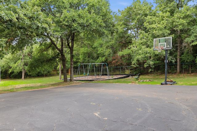 521 Diamond Point Drive, Oak Point, TX 75068