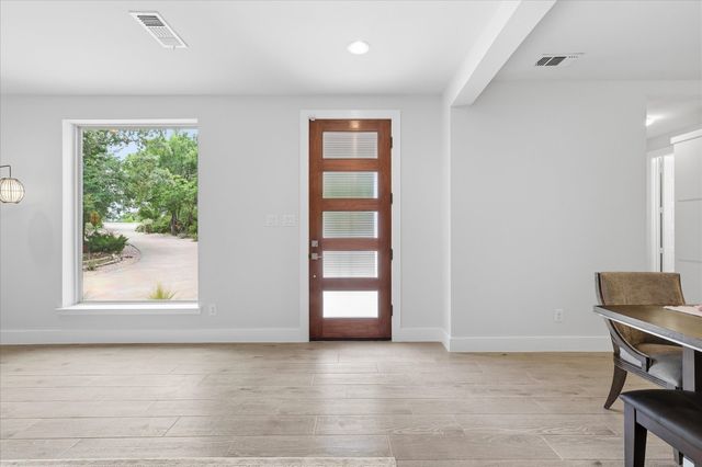 521 Diamond Point Drive, Oak Point, TX 75068