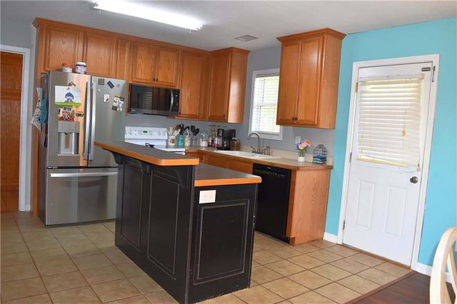 5923 Carter Street, Lula, GA 30554